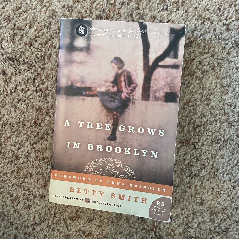 A TREE GROWS IN BROOKLYN BY BETTY SMITH